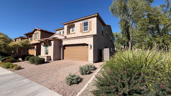 $1,145,000 | 4536 East Walter Way, Phoenix, AZ 85050
