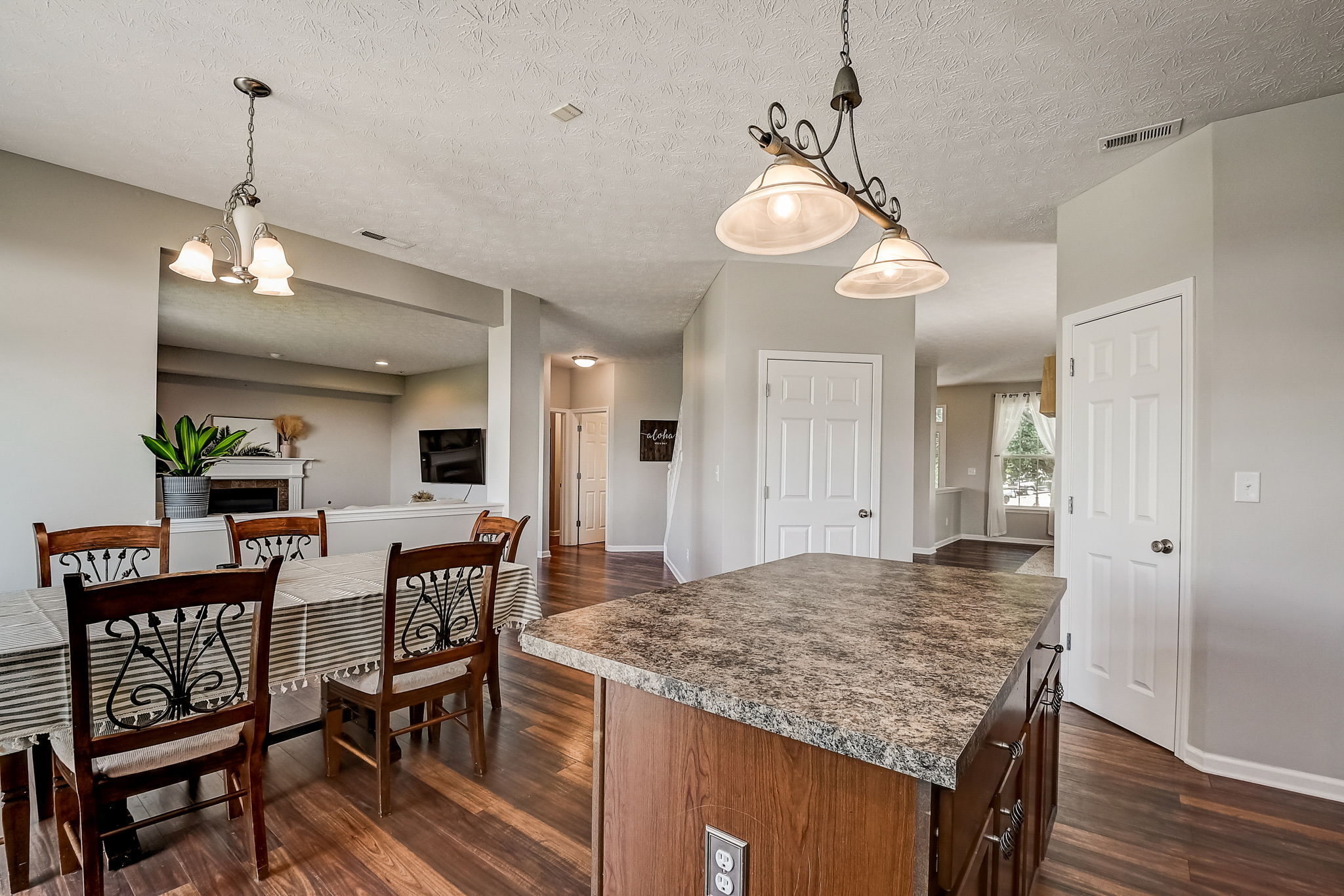 228 Elderberry Court Pendleton, IN 46064 - Photo 13 of 33