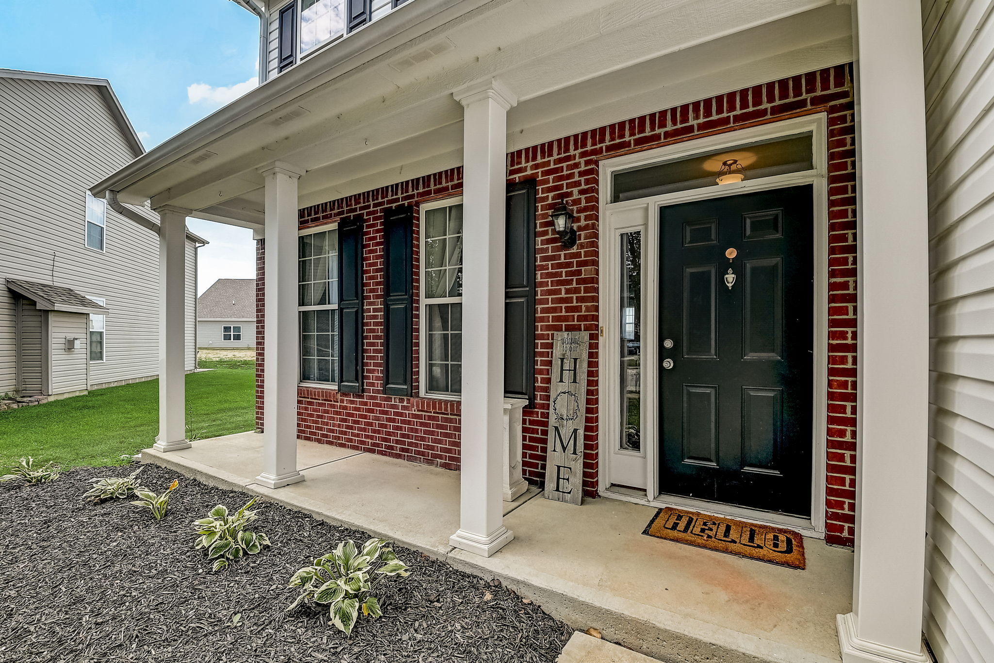 228 Elderberry Court Pendleton, IN 46064 - Photo 2 of 33