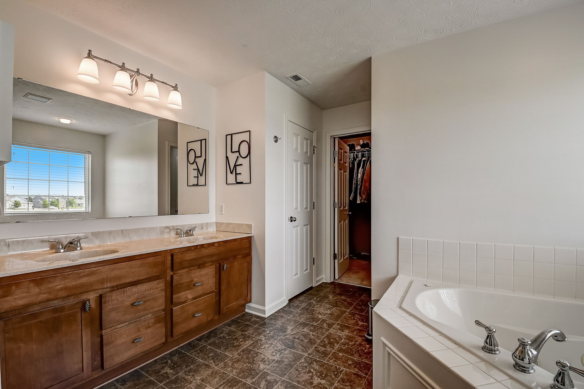 228 Elderberry Court Pendleton, IN 46064 - Photo 29 of 33