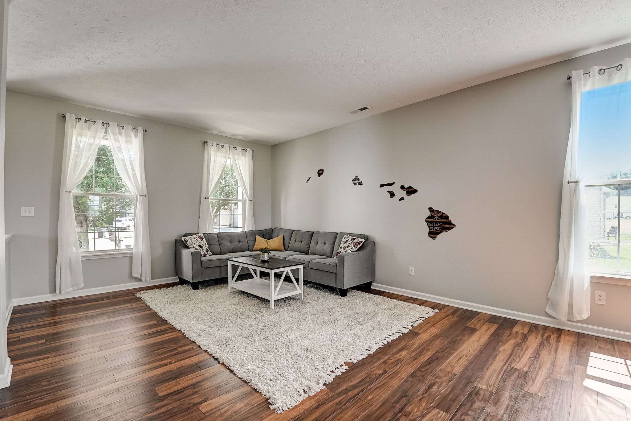 228 Elderberry Court Pendleton, IN 46064 - Photo 4 of 33