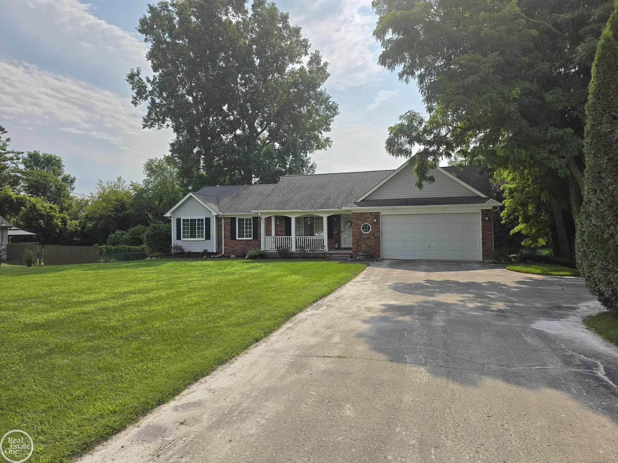 68400 Powell Road Washington, MI 48095 - Photo 4 of 62 50150719-5e78a4a6-f596-47d3-9baa-3bc6a82d9407.JPG