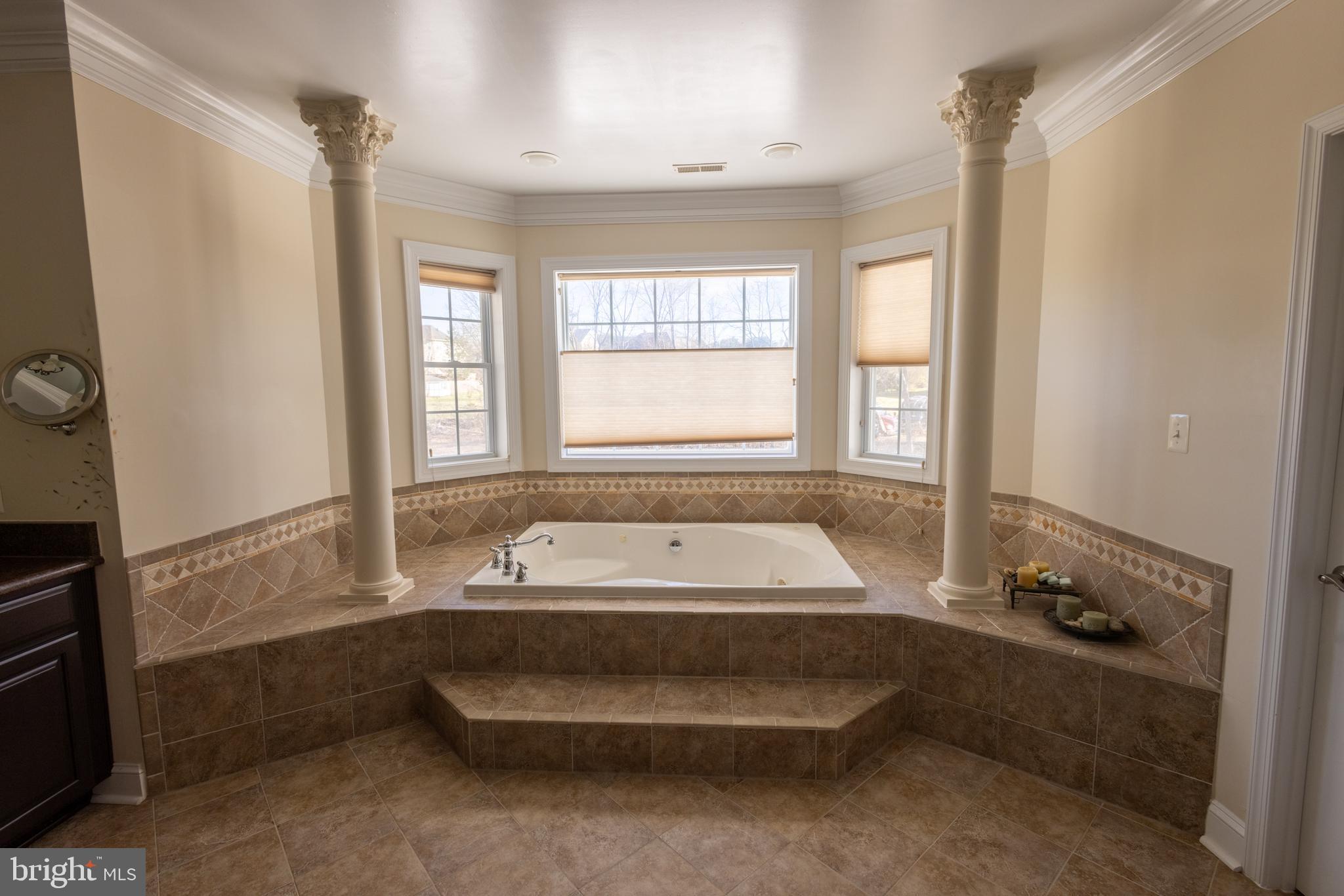 5717 Old Clifton Road Clifton, VA 20124 - Photo 8 of 40