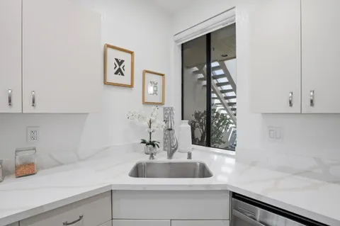 $660,000 | 126 Shorebird Circle, Redwood City, CA 94065