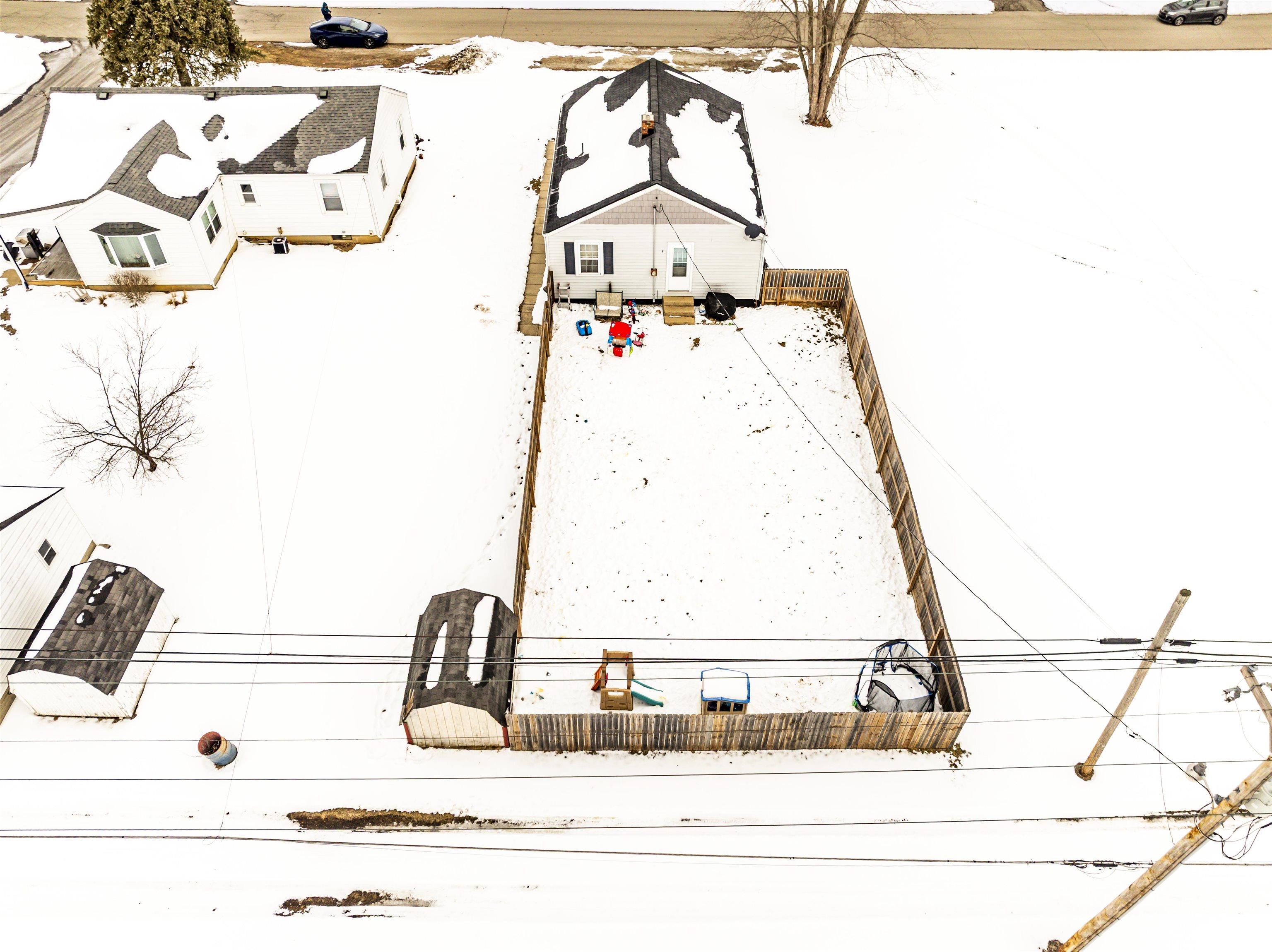 903 East Walnut Street Frankton, IN 46044 - Photo 4 of 35