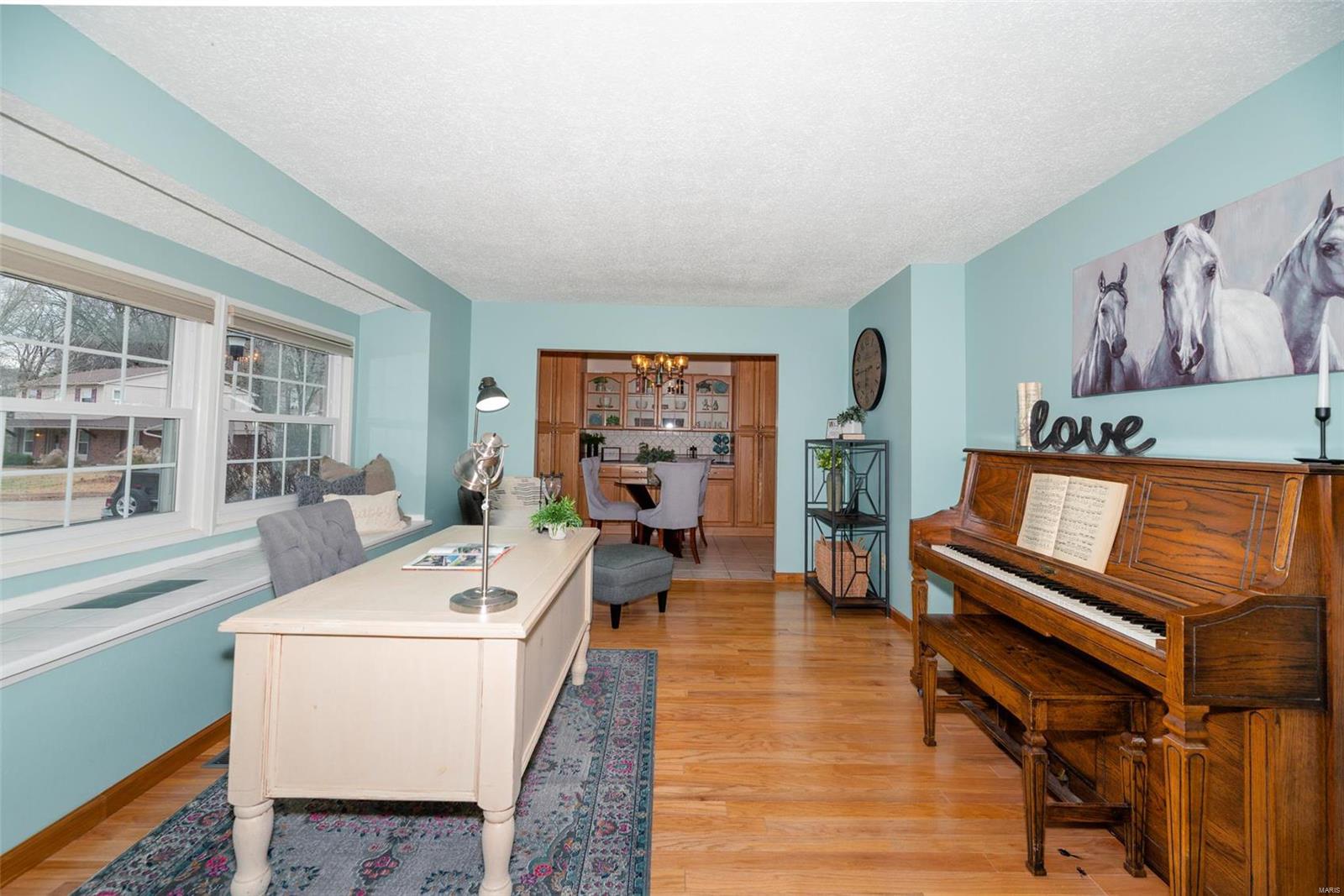 5597 Viewpoint Lane St. Louis, MO 63128 - Photo 11 of 66