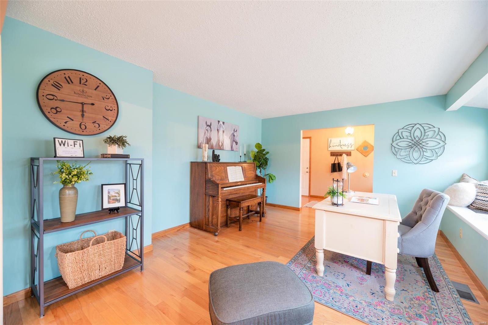 5597 Viewpoint Lane St. Louis, MO 63128 - Photo 14 of 66