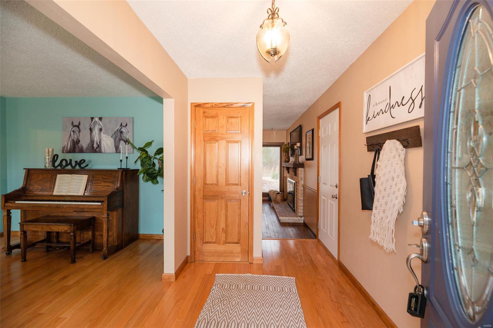 5597 Viewpoint Lane St. Louis, MO 63128 - Photo 40 of 66