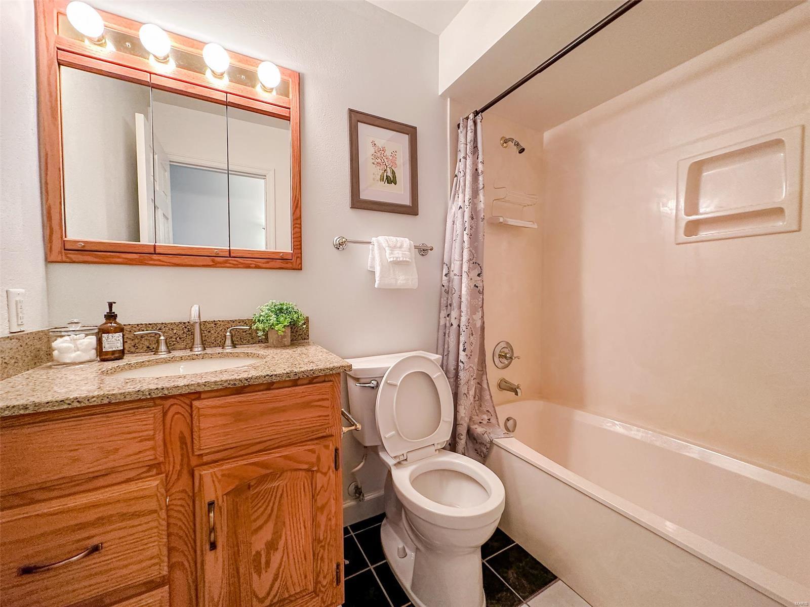 5597 Viewpoint Lane St. Louis, MO 63128 - Photo 58 of 66