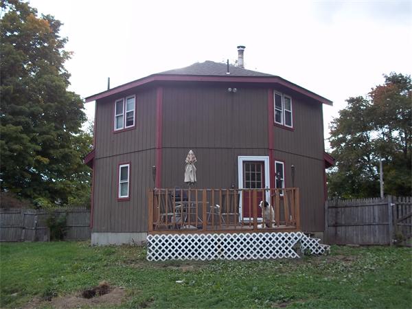 41 Conlin Road Oxford, MA 01540 - Photo 22 of 27 Gallery Image 22