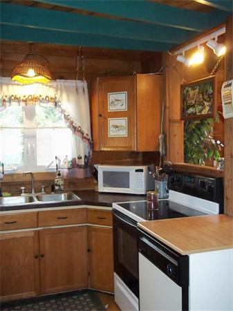 41 Conlin Road Oxford, MA 01540 - Photo 9 of 27 Gallery Image 9