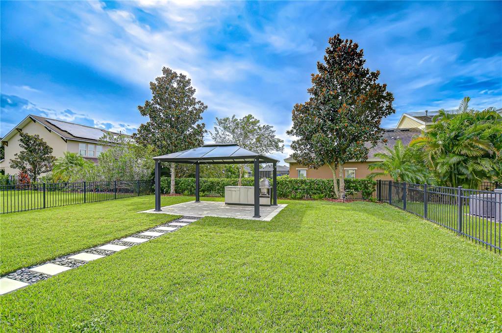 6008 Shell Ridge Drive Lithia, FL 33547 - Photo 4 of 43