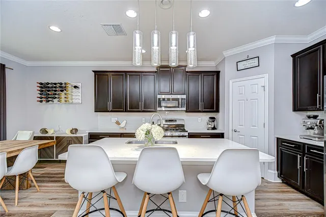 $615,000 | 6008 Shell Ridge Drive, Lithia, FL 33547