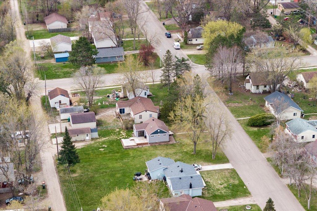 1010 9th Avenue Northeast Brainerd, MN 56401 - Photo 25 of 26