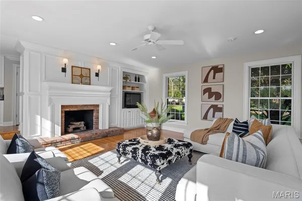 $2,988,000 | 13456 Thornhill Drive, Town and Country, MO 63131