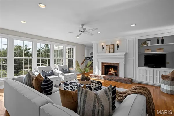 $2,988,000 | 13456 Thornhill Drive, Town and Country, MO 63131