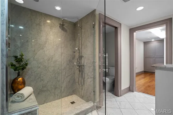 $2,988,000 | 13456 Thornhill Drive, Town and Country, MO 63131