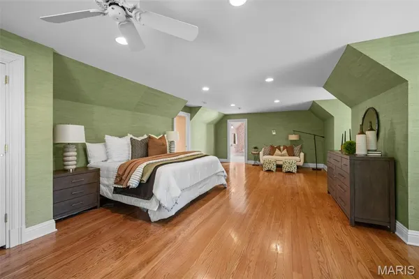 $2,988,000 | 13456 Thornhill Drive, Town and Country, MO 63131