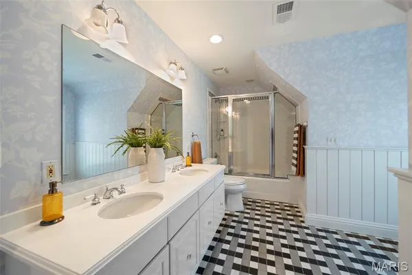 $2,988,000 | 13456 Thornhill Drive, Town and Country, MO 63131