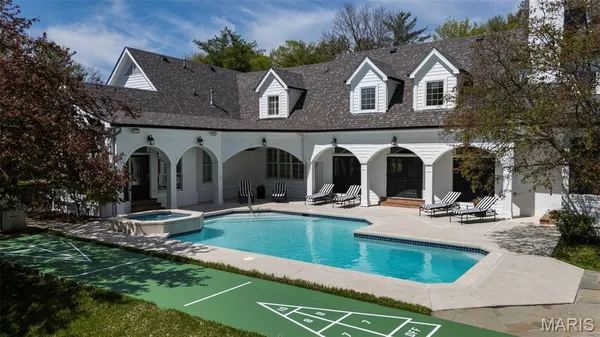 $2,988,000 | 13456 Thornhill Drive, Town and Country, MO 63131