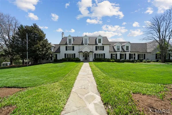 $2,988,000 | 13456 Thornhill Drive, Town and Country, MO 63131