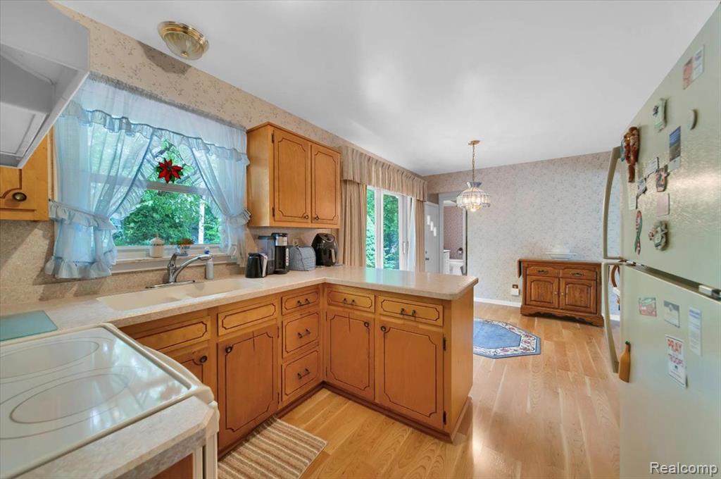 5261 North Georgetown Road Grand Blanc, MI 48439 - Photo 8 of 27 Gallery Image 8