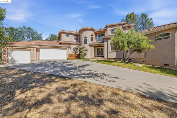 $849,000 | 14542 Lake Vista Drive, Sonora, CA 95370
