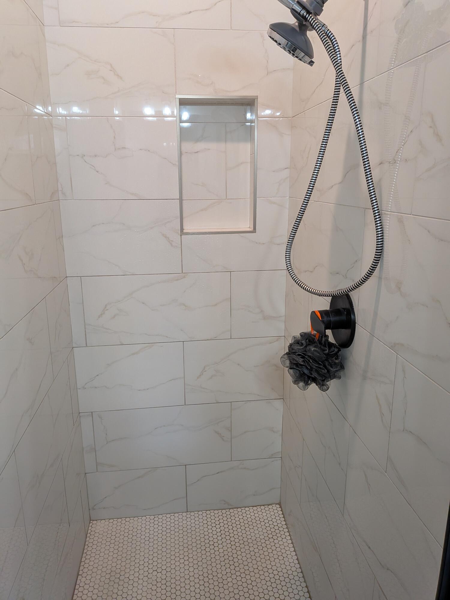 6913 18th Street Lubbock, TX 79416 - Photo 34 of 38 Master bathroom