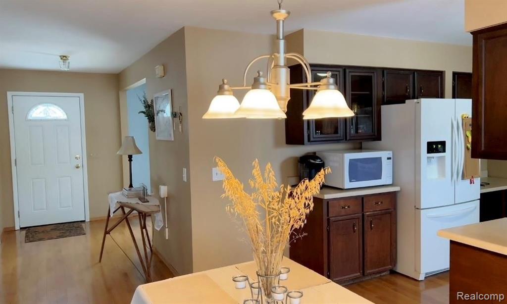1824 Peppermill Road Lapeer, MI 48446 - Photo 10 of 23