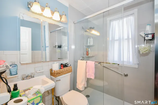 $300,000 | 35 School Street, Torrington, CT 06790