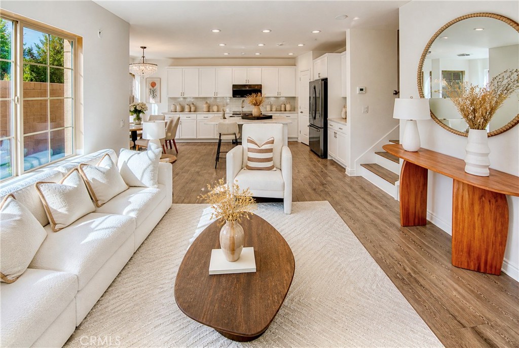 119 Excursion Irvine, CA 92618 - Photo 10 of 30 Gallery Image 10