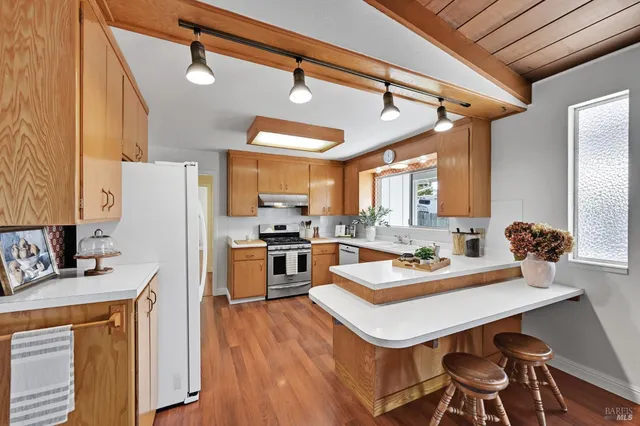 $1,199,000 | 9 Arlene Court, Petaluma, CA 94952