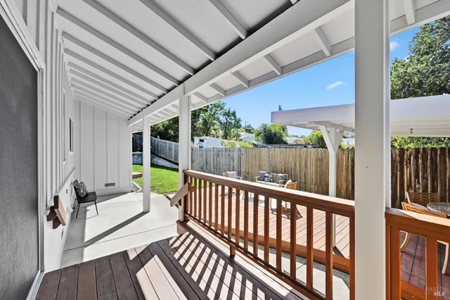 $1,199,000 | 9 Arlene Court, Petaluma, CA 94952