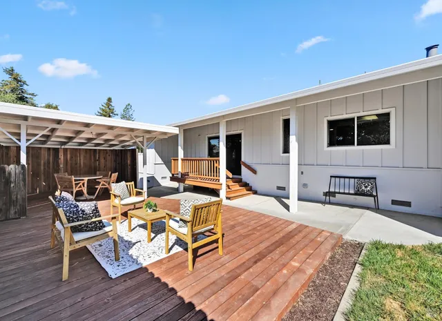 $1,199,000 | 9 Arlene Court, Petaluma, CA 94952
