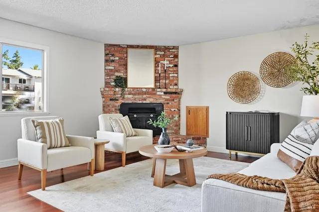 $1,199,000 | 9 Arlene Court, Petaluma, CA 94952