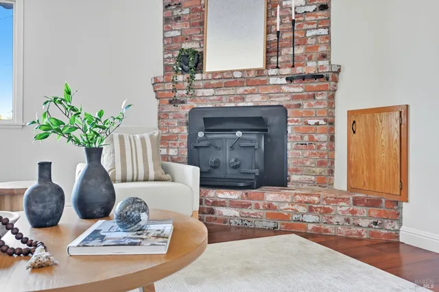 $1,199,000 | 9 Arlene Court, Petaluma, CA 94952