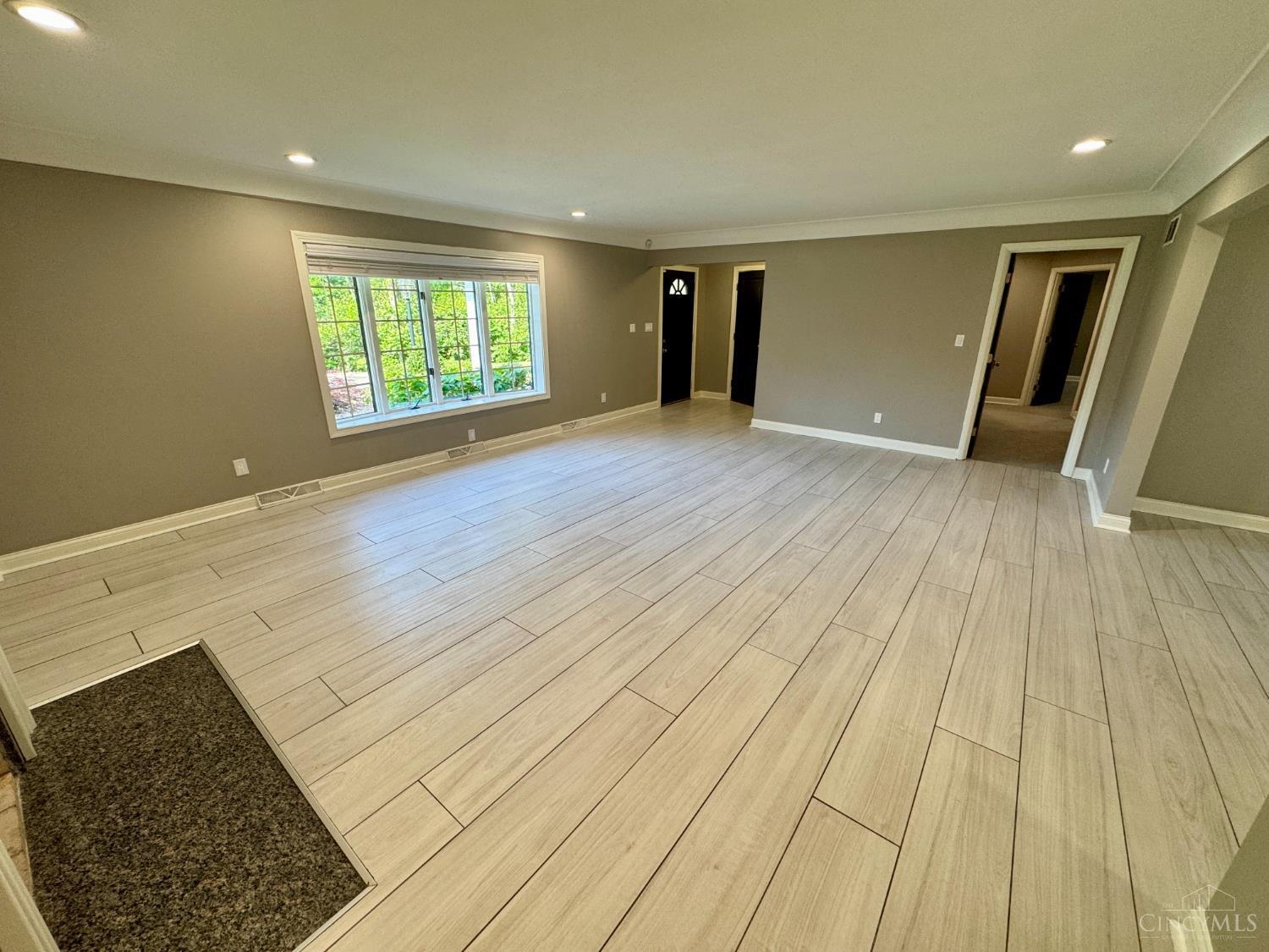 6730 Bennett Road Cincinnati, OH 45230 - Photo 6 of 24