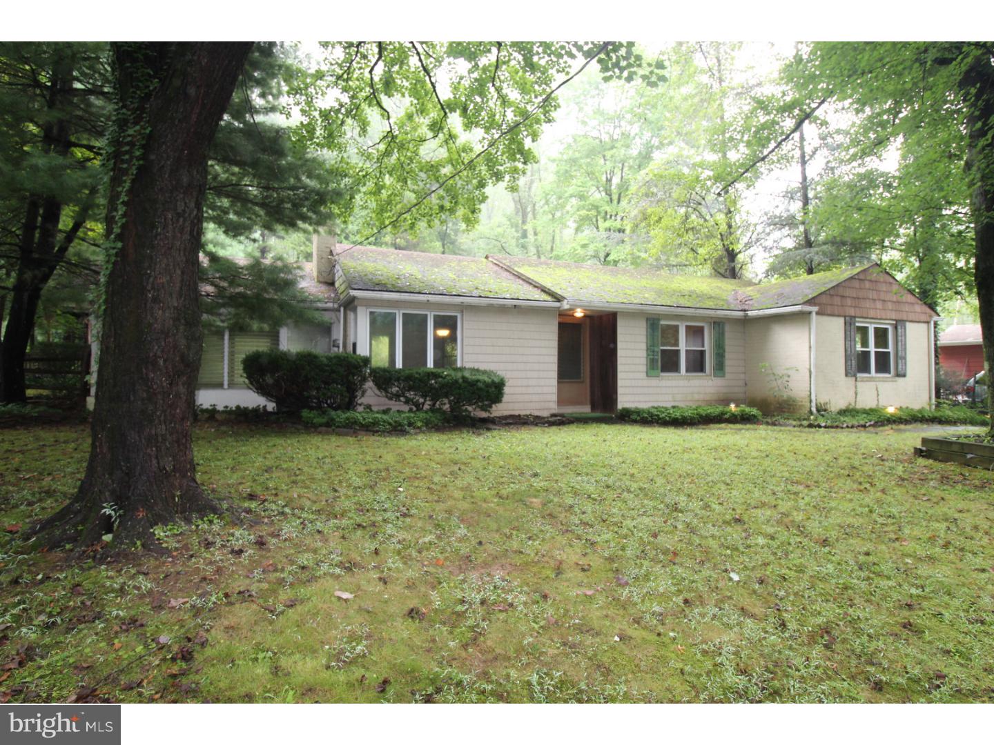 2365 Terwood Road Huntingdon Valley, PA 19006 - Photo 2 of 23 Gallery Image 2