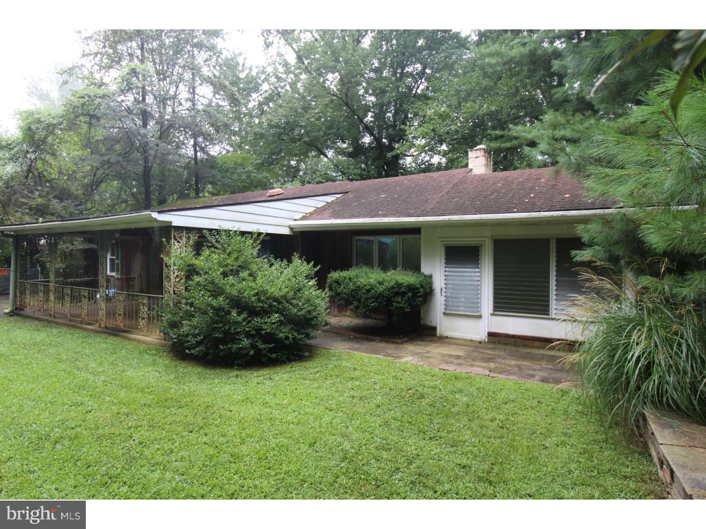 2365 Terwood Road Huntingdon Valley, PA 19006 - Photo 5 of 23 Gallery Image 5