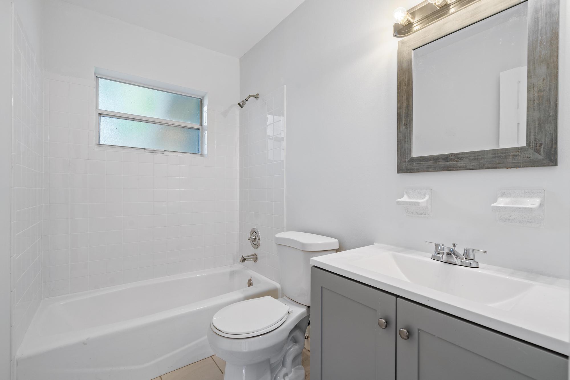 126 2nd Street Jupiter, FL 33458 - Photo 14 of 30 126 Second St -14