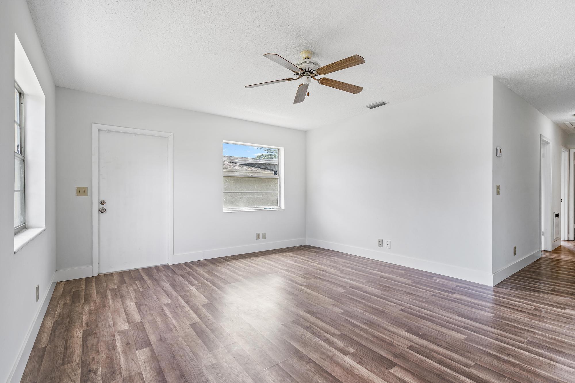 126 2nd Street Jupiter, FL 33458 - Photo 5 of 30 126 Second St -5