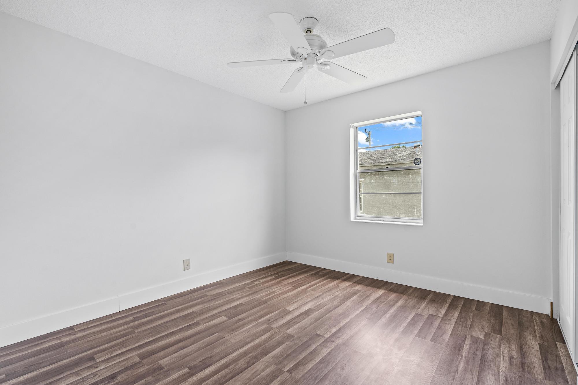 126 2nd Street Jupiter, FL 33458 - Photo 10 of 30 126 Second St -10