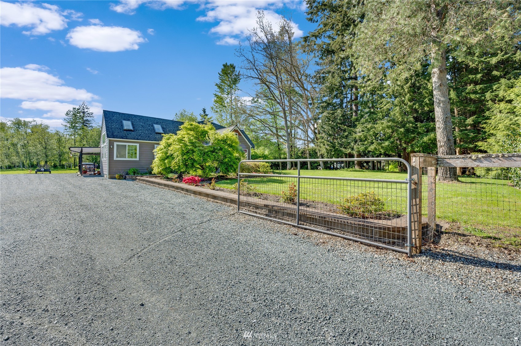 22432 Grip Road Sedro-Woolley, WA 98284 - Photo 3 of 29 Gallery Image 3