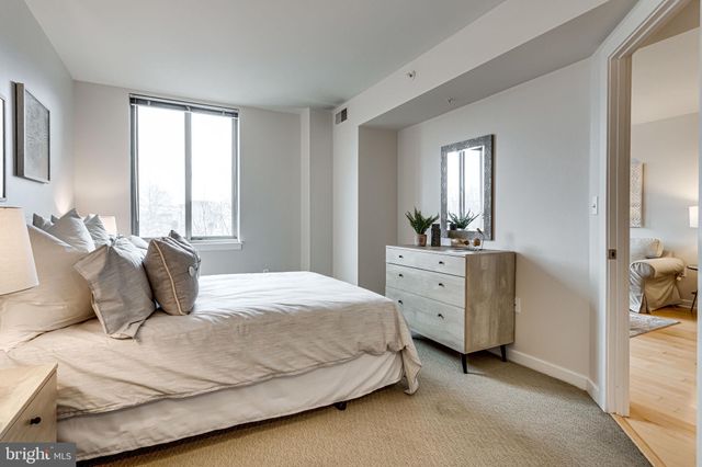 $379,000 | 1000 New Jersey Avenue Southeast, Unit 221, Washington, DC 20003