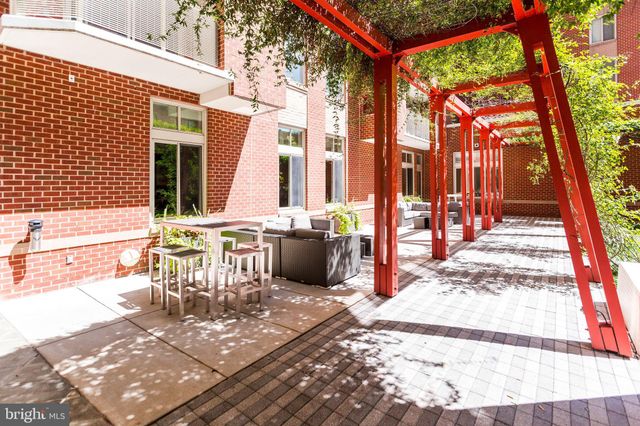 $379,000 | 1000 New Jersey Avenue Southeast, Unit 221, Washington, DC 20003