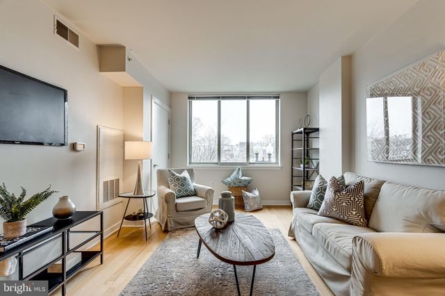 $379,000 | 1000 New Jersey Avenue Southeast, Unit 221, Washington, DC 20003