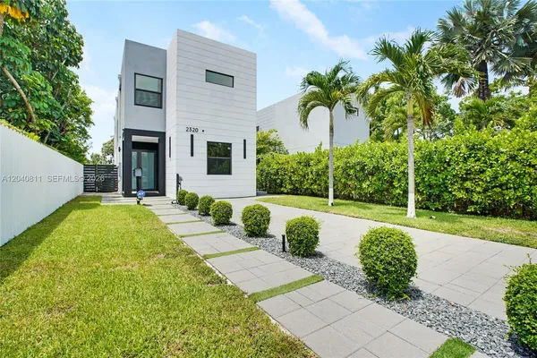 $1,290,000 | 2320 Southwest 14th Street, Miami, FL 33145
