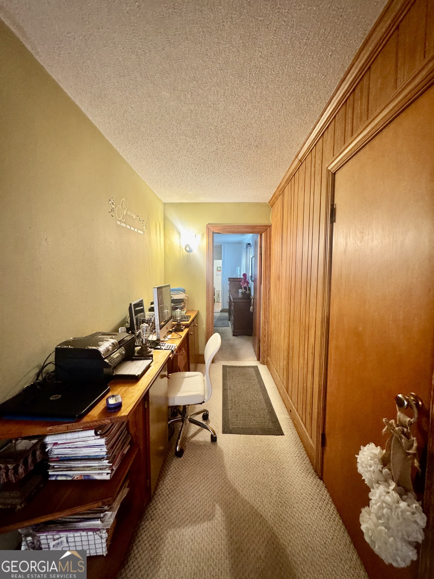 914 Adderton Street Americus, GA 31719 - Photo 26 of 54 a room with furniture