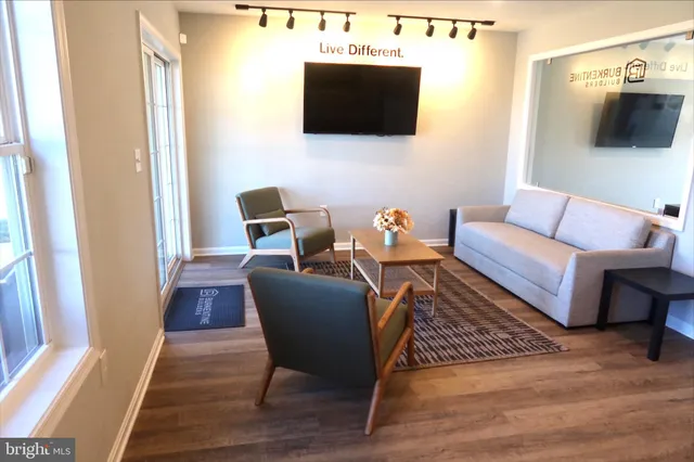 $276,400 | 442 Bradford Drive, Unit 56, Red Lion, PA 17356