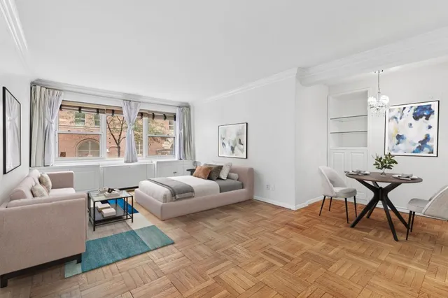 $349,000 | 210 East 63rd Street, Unit 2B | Lenox Hill